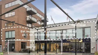 Stort lejemål med 26 p-pladser til butik, kontor, fitness eller andet