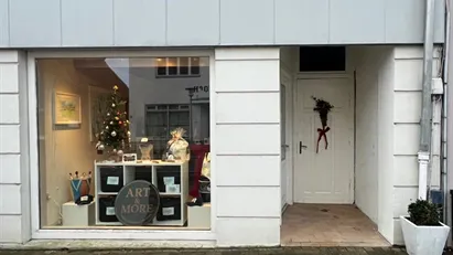Ca. 80 m², udlejes til frisør etc. centralt beliggende i Augustenborg by